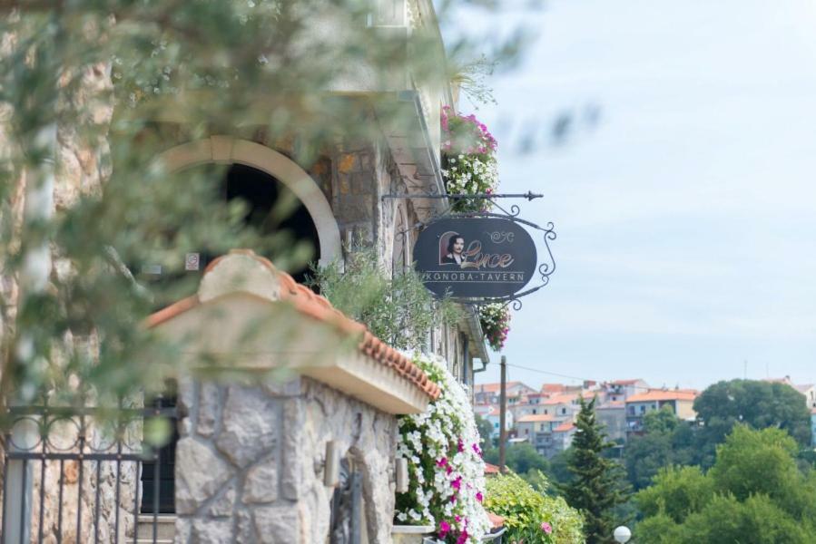 Luksuzne Sobe Luce Bed & Breakfast Vrbnik Dış mekan fotoğraf